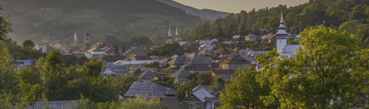 Abrudbánya az alkony színeiben tündökölve