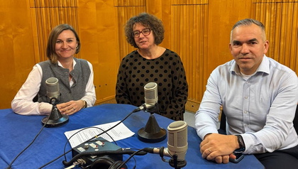 Gündisch Ágnes és Gorbai Attila a Kolozsvári Rádió stúdiójában