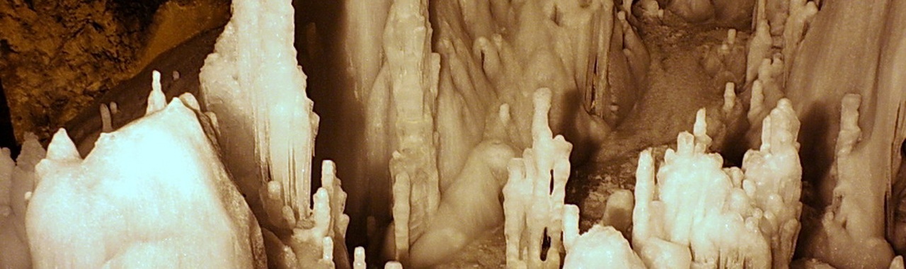 jégbarlang