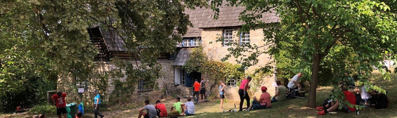 ól megérdemelt hűsölés és puliszkázás a Szentimrei-villa idilljében