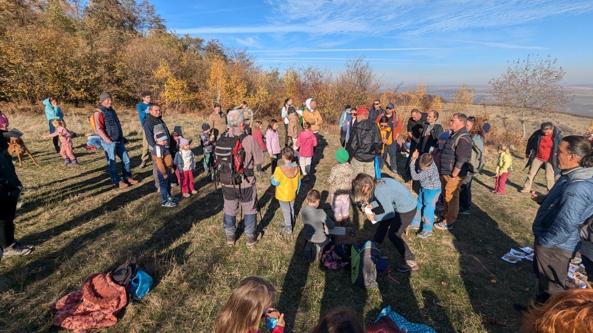 Népes társaság a novemberi gyerektúrán