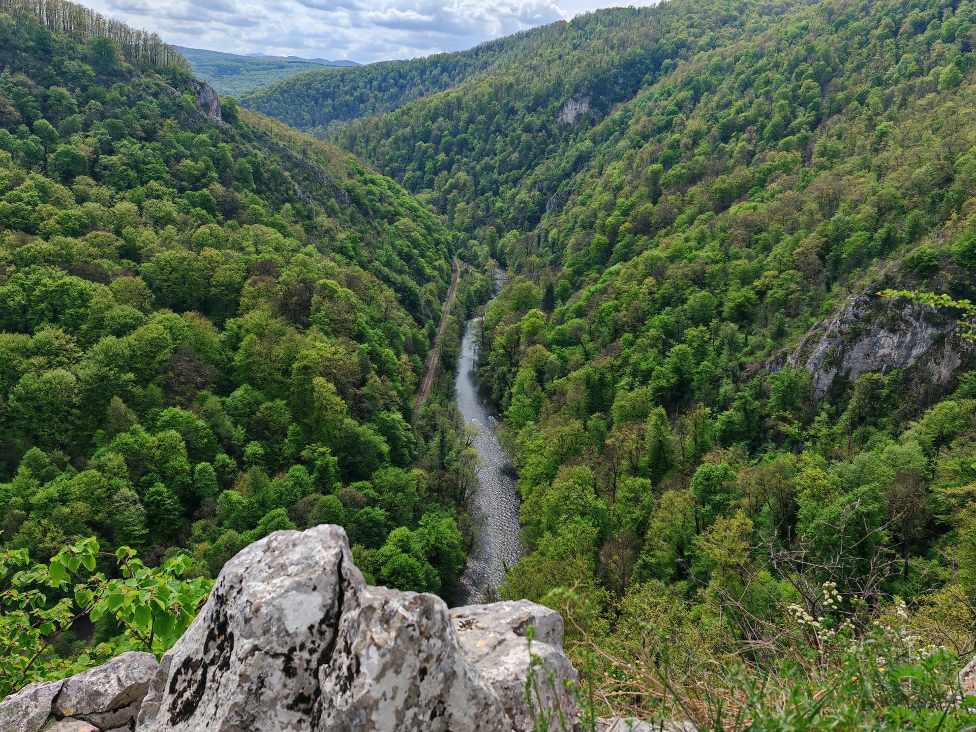 A Révi-szoros
